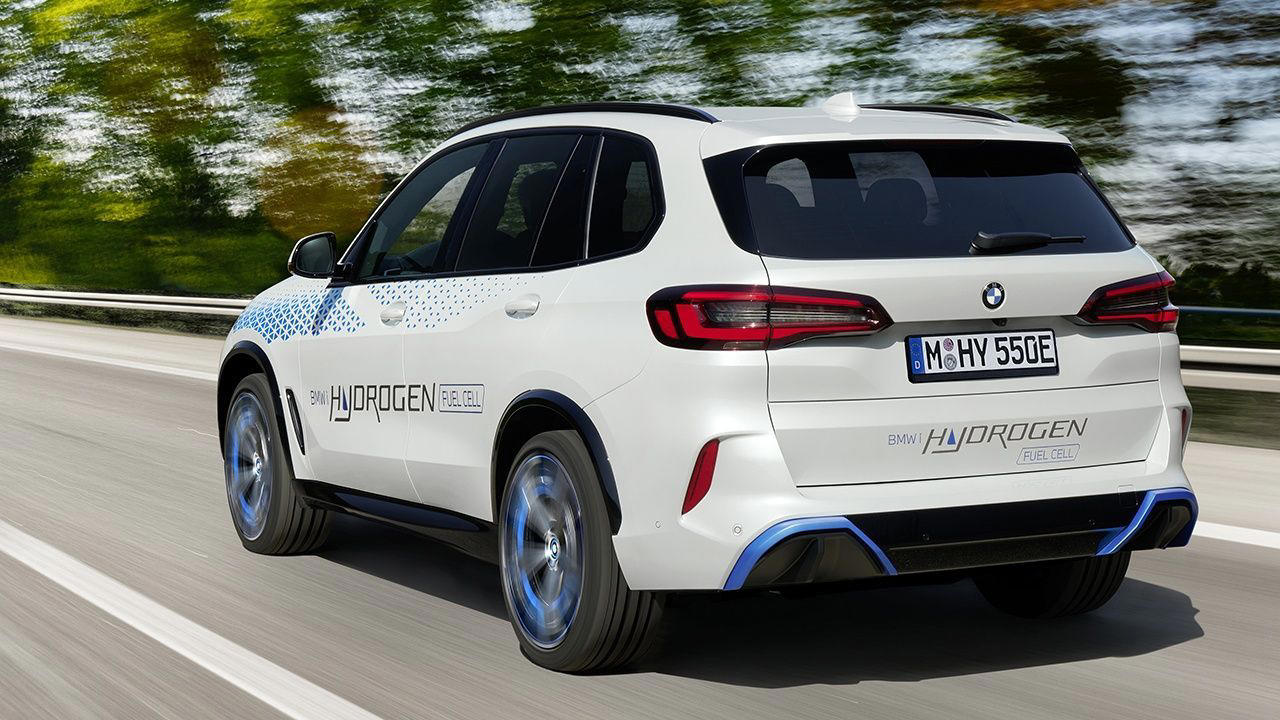 A pesar de que no tiene presente ni futuro, BMW sigue quemando dinero con el hidrógeno ¿por qué?