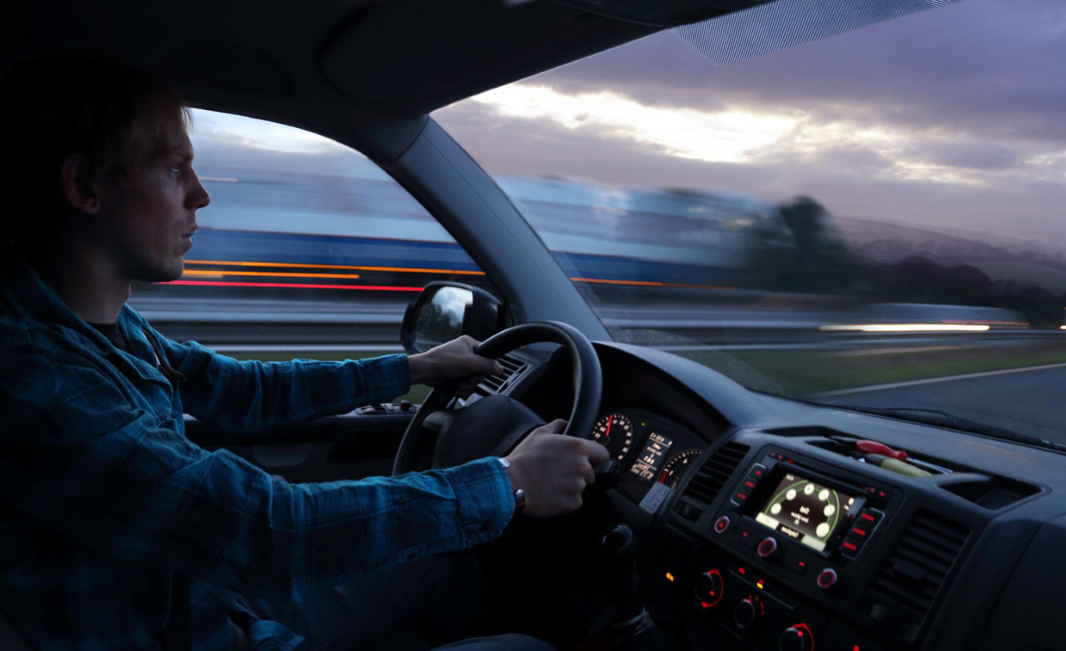 El futbolista español que está en el centro de la polémica: hizo esto mientras conducía un Lamborghini y las redes explotan