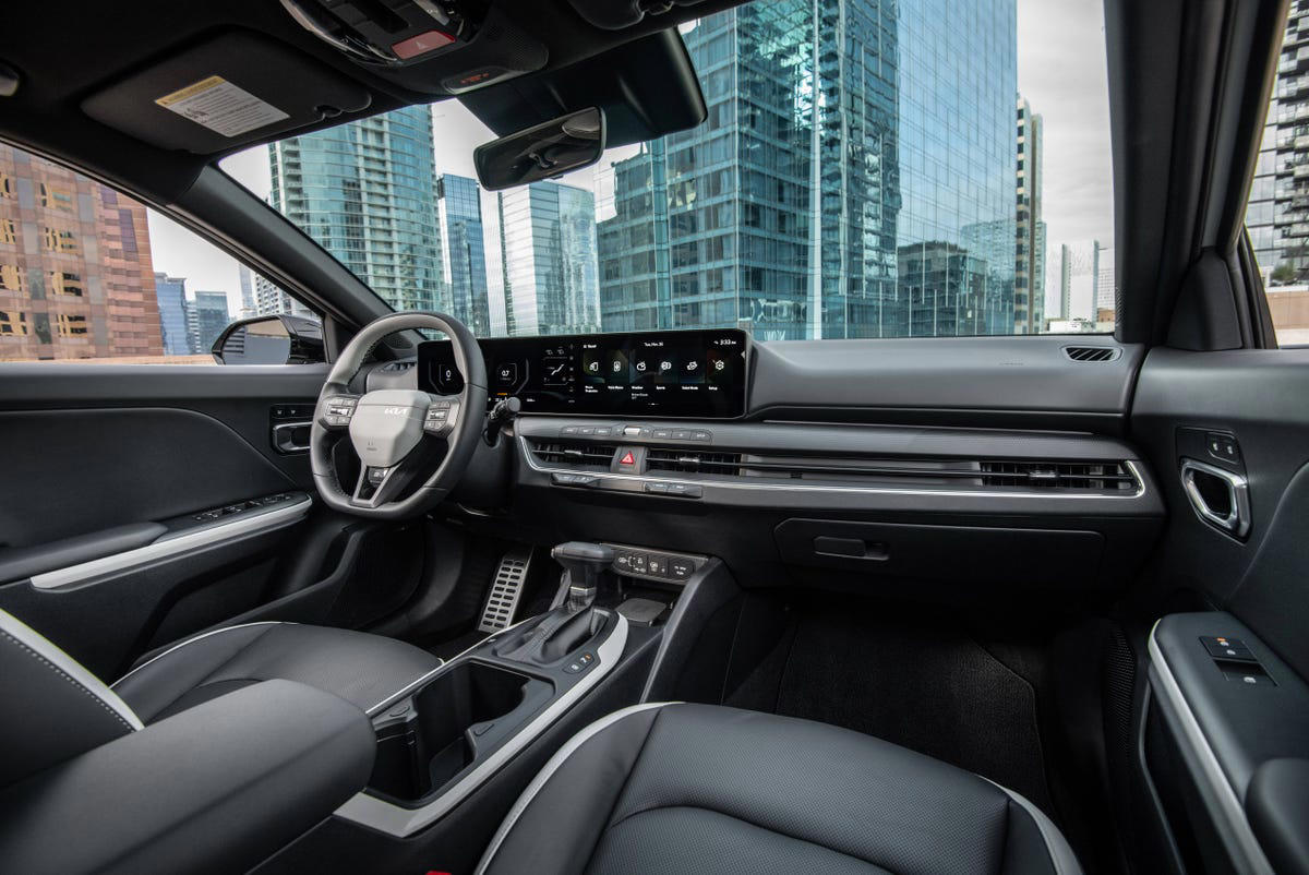 2026 Kia K4 hatchback looks nice, drives OK