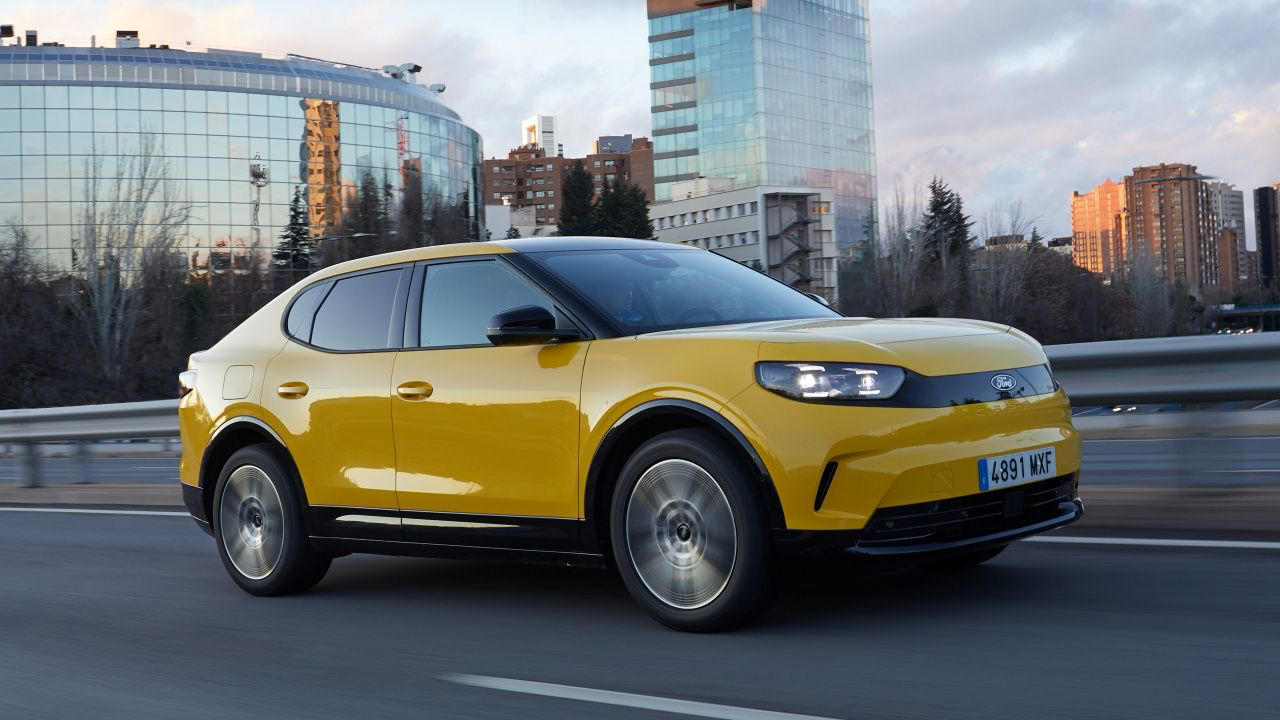 "No tienen un vehículo actualizado". El CEO de Ford señala por qué Tesla ya no es la referencia en coches eléctricos