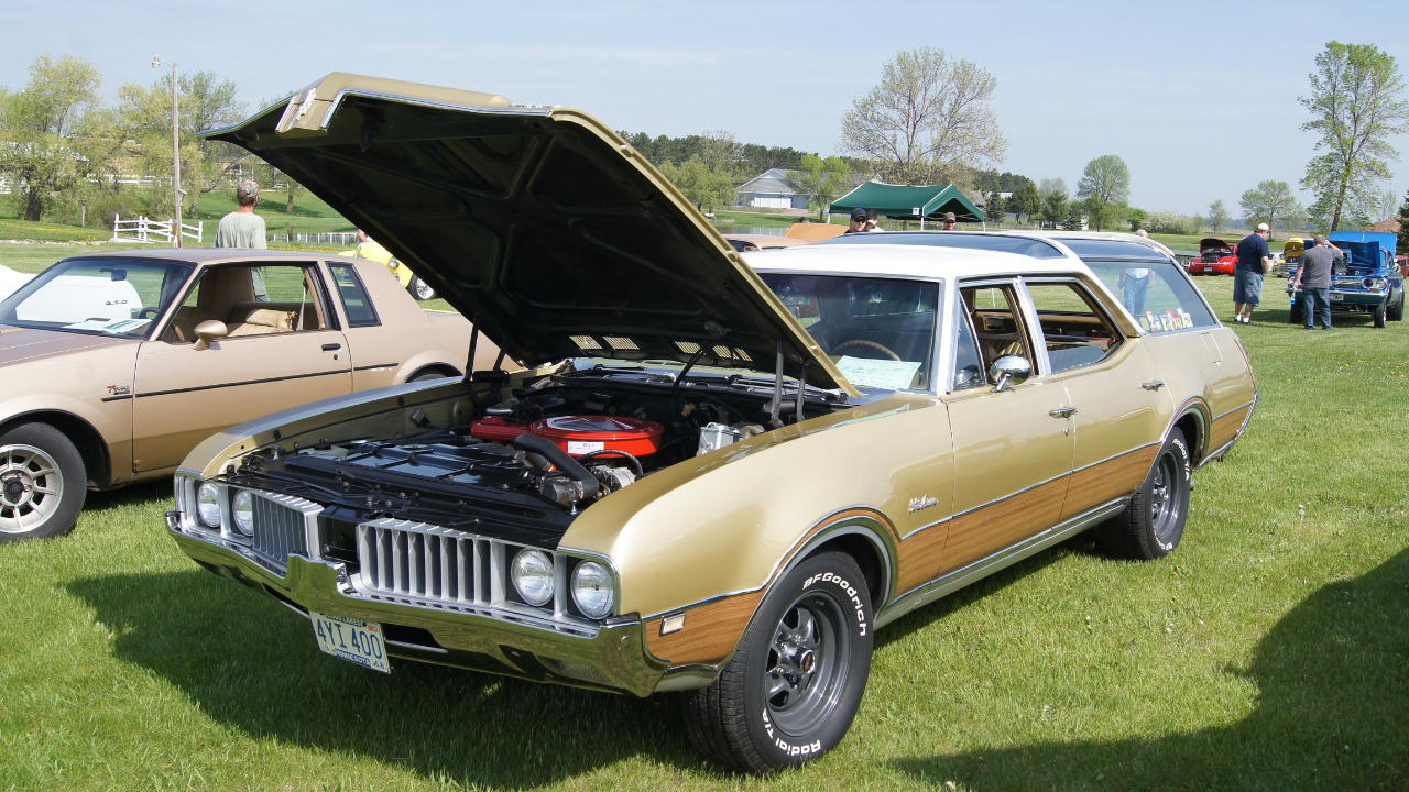 Why the 1969 Oldsmobile Vista Cruiser became iconic