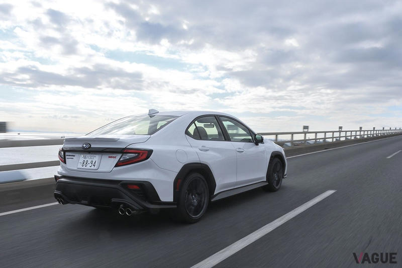 待望の6速MT搭載「STIスポーツ＃」まもなく発売!カナダ仕様のスバル「WRX」に乗って分かったCVT車では味わえないエンジンの別の顔