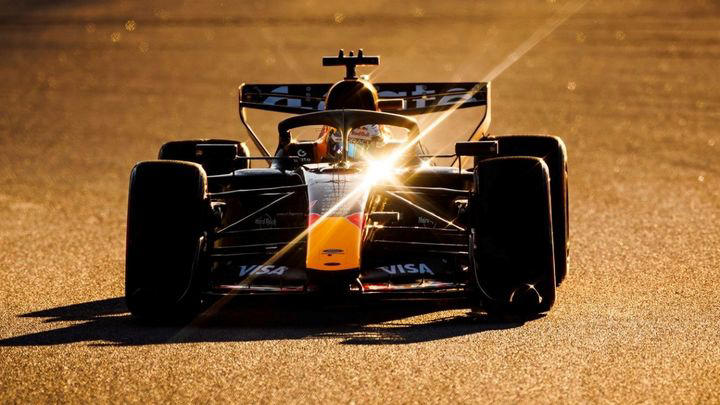 En Williams tampoco se explican el Aston Martin AMR26: "Hay cosas donde no deberían estar, pero Newey lo hace"