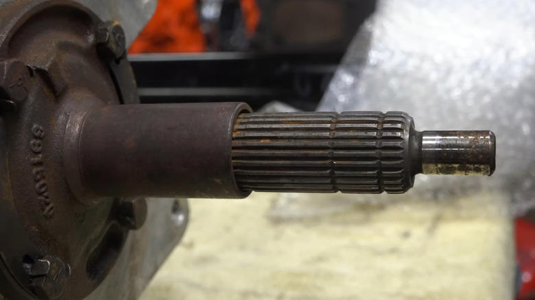 What's the difference between the Muncie M20, M21, and M22 transmissions?