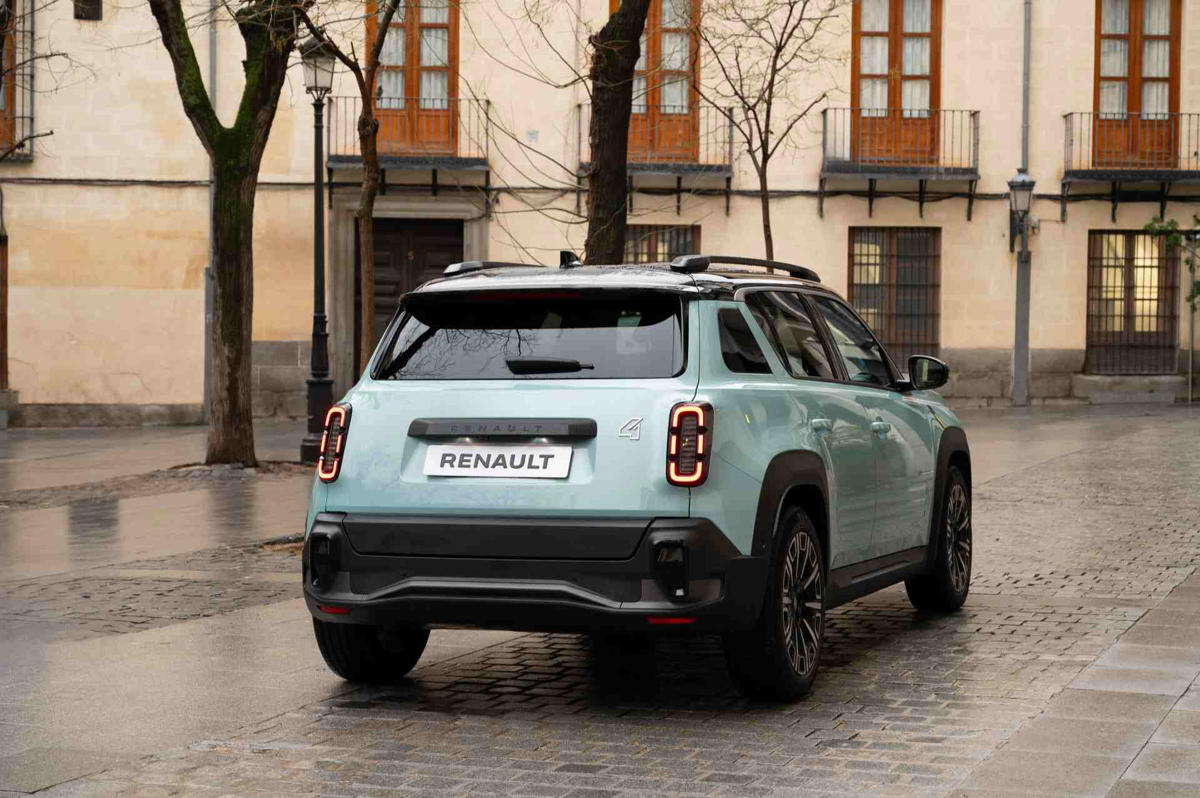 El Renault 4 se reinventa para estar a la altura de un icono
