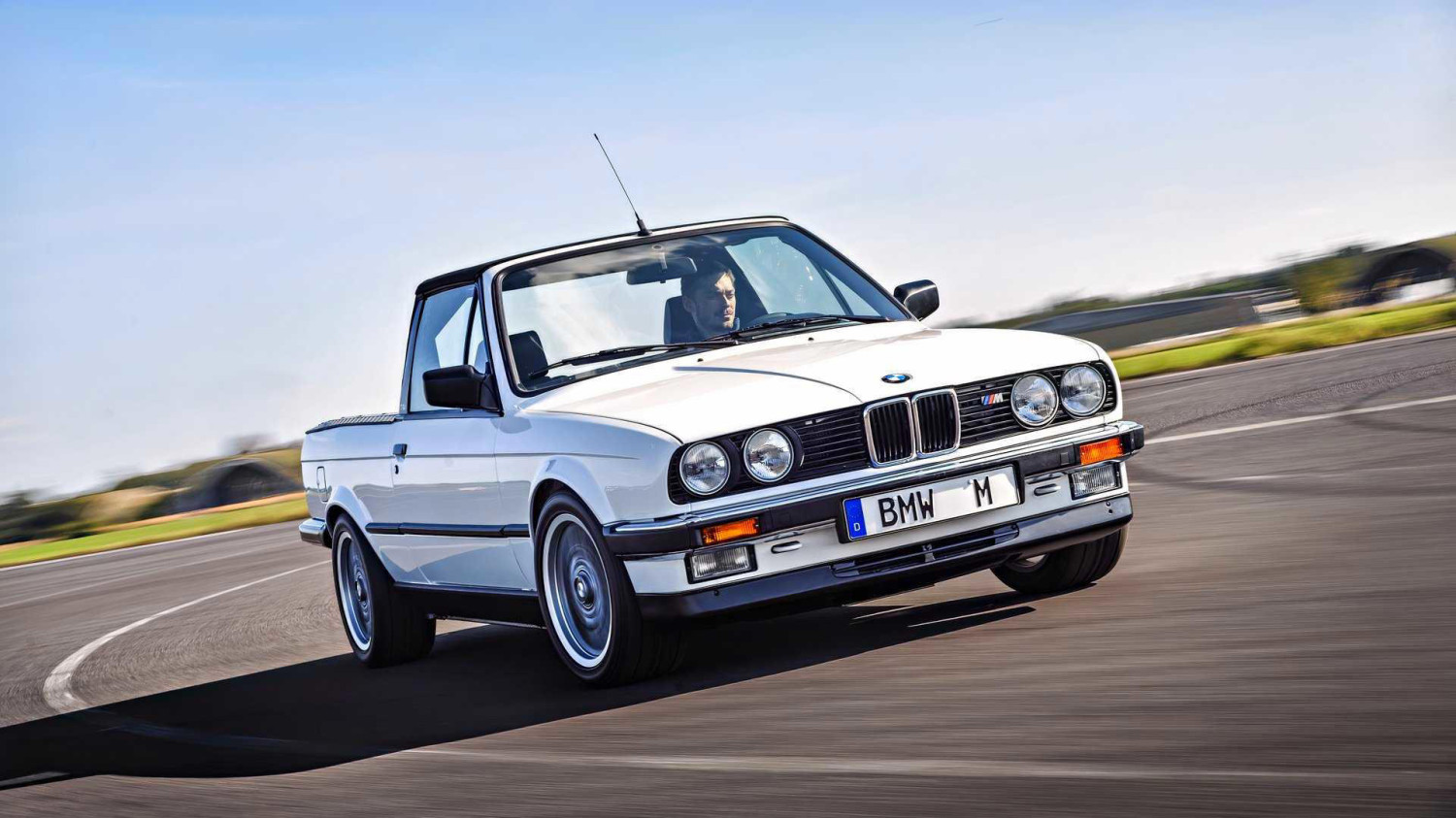 BMW E30 M3 pickup truck: The ultimate utility vehicle