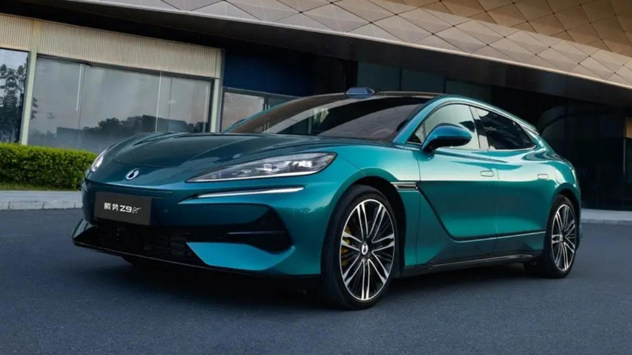 BYD se ríe de Audi y BMW y enseña su GT familiar actualizado, con 1.155 CV