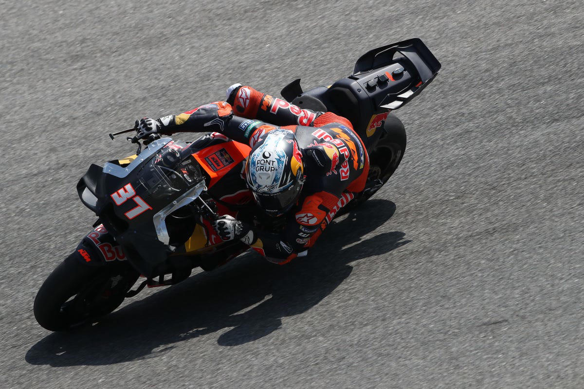 Pedro Acosta y su duro mensaje a KTM sobre el potencial de Álex Márquez y Ducati: "Su simulacro da más miedo"