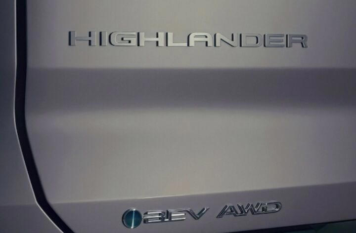 Toyota confirms the 2027 Highlander is powered up and ready to rock