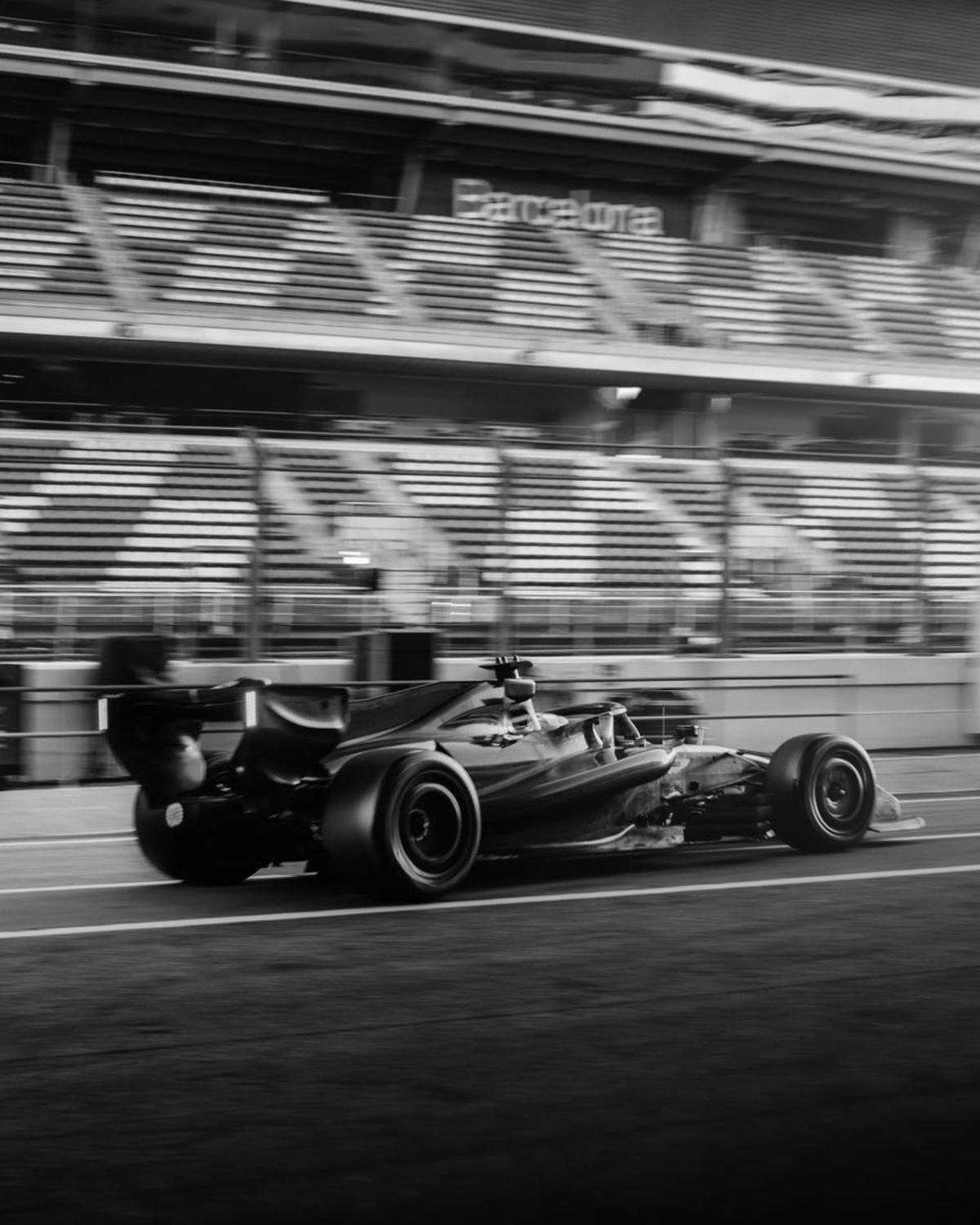 Fernando Alonso, sobre el nuevo Aston Martin F1 de Adrian Newey para 2026: "El AMR26 nos ha respondido bien"