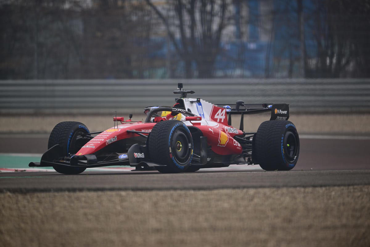 Damon Hill critica el engaño de Ferrari F1 con Lewis Hamilton: "Quedarás como un idiota"
