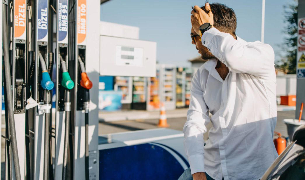La gasolina vuelve a apretar el bolsillo: tercera semana al alza y fin de la tregua en los surtidores