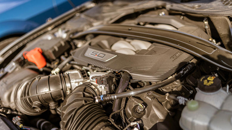 The Main Differences Between Pickup Truck And Car Engines