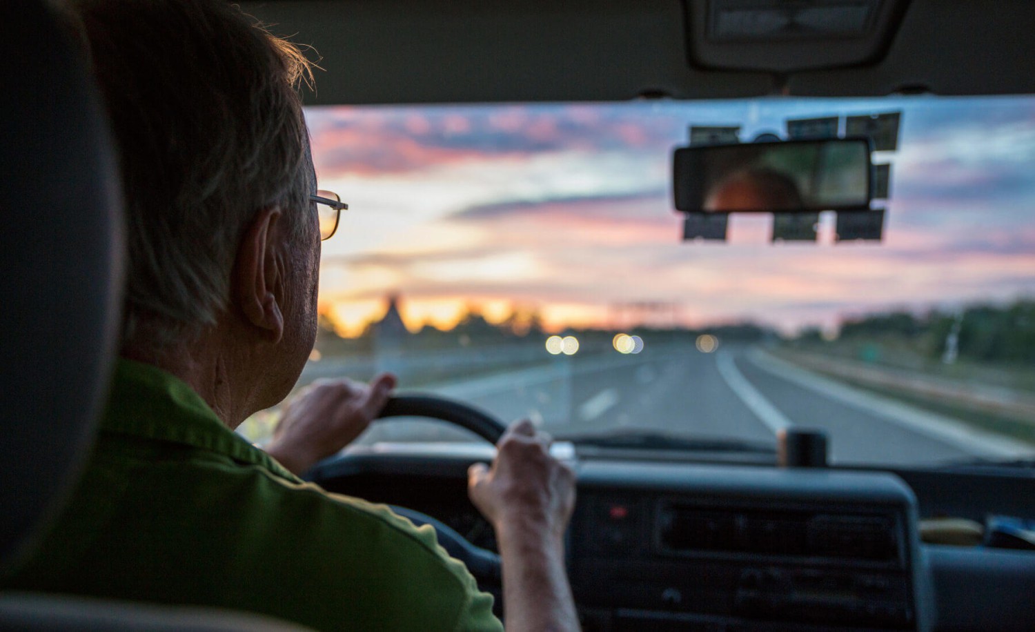 La edad límite que nadie quiere aceptar: un estudio señala cuál es el punto crítico para dejar de conducir