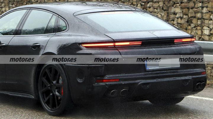 El Porsche Panamera 2028 inicia su gran actualización, cambios en diseño y más tecnología para la berlina deportiva
