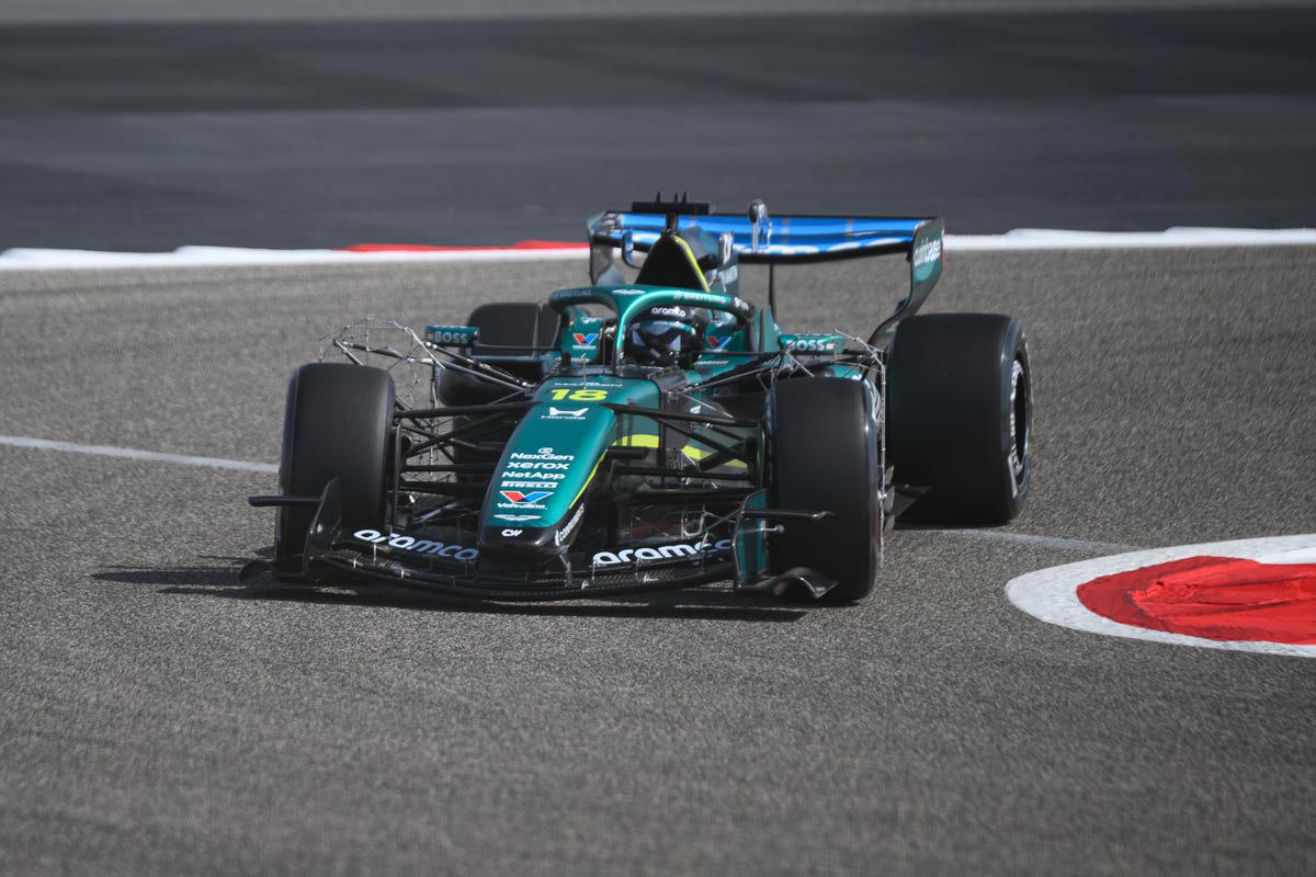 Lando Norris responde Max Verstappen en los test Bahréin: Aston Martin preocupa y Mercedes se oculta