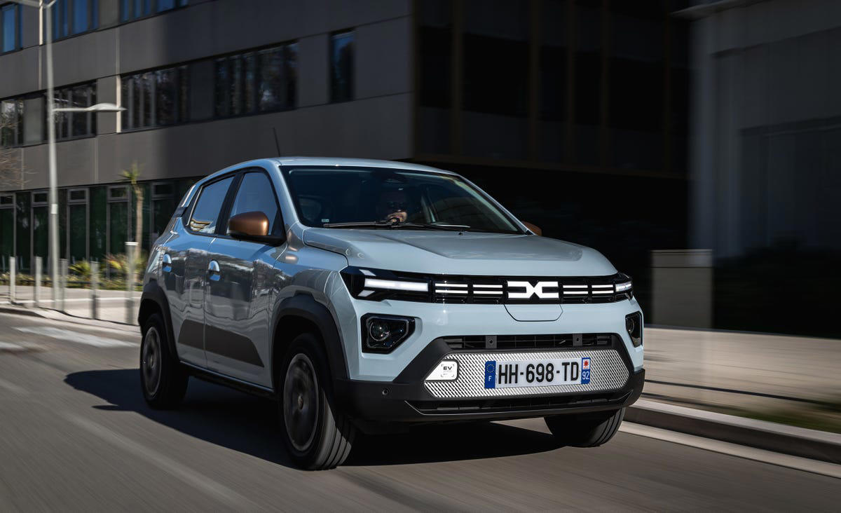 Las nuevas etiquetas energéticas de Europa: El fin de los privilegios del coche eléctrico se acerca