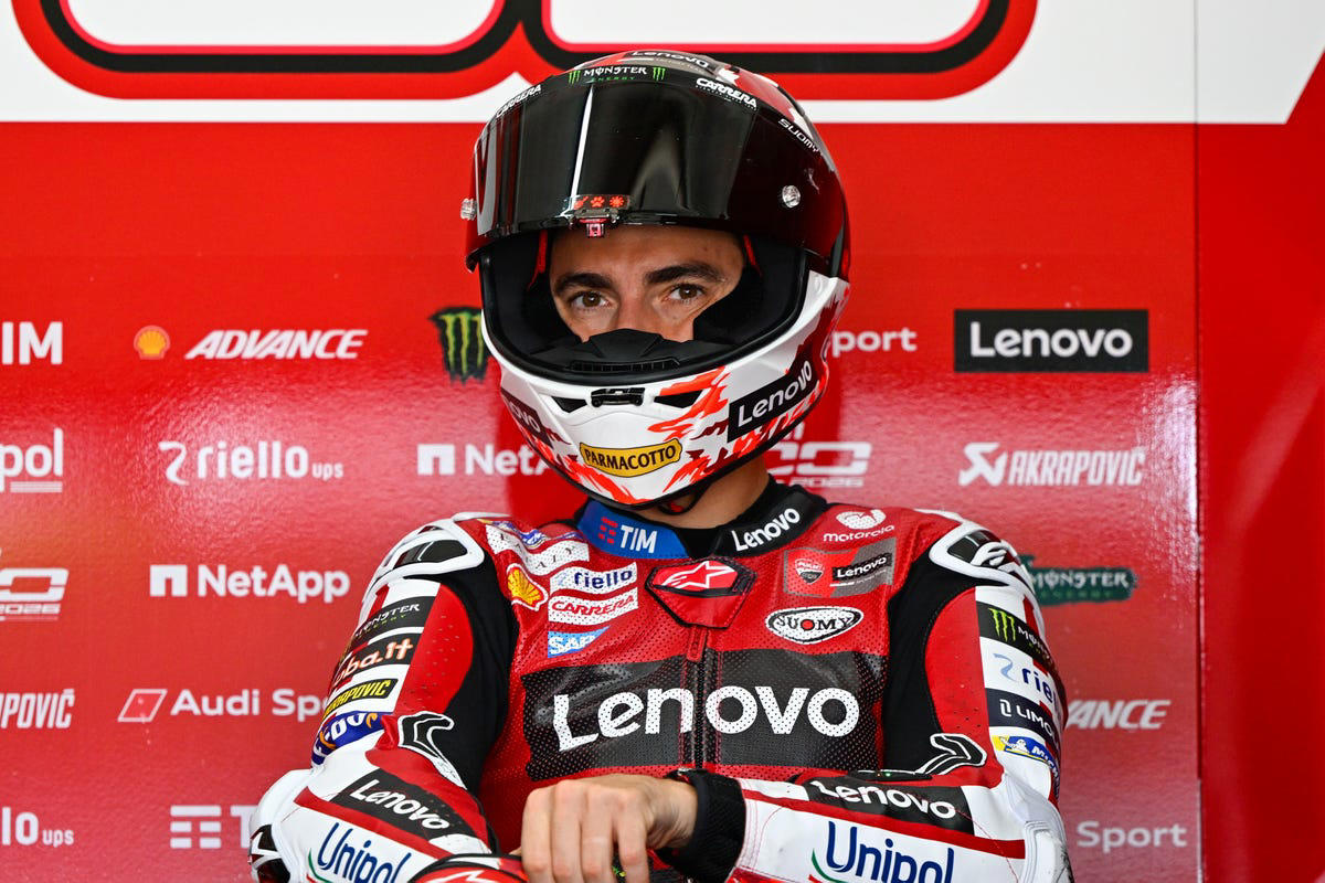 El jefazo de Ducati excusa el bajón de Pecco Bagnaia frente a Marc Márquez y Álex Márquez: "Nadie es perfecto"