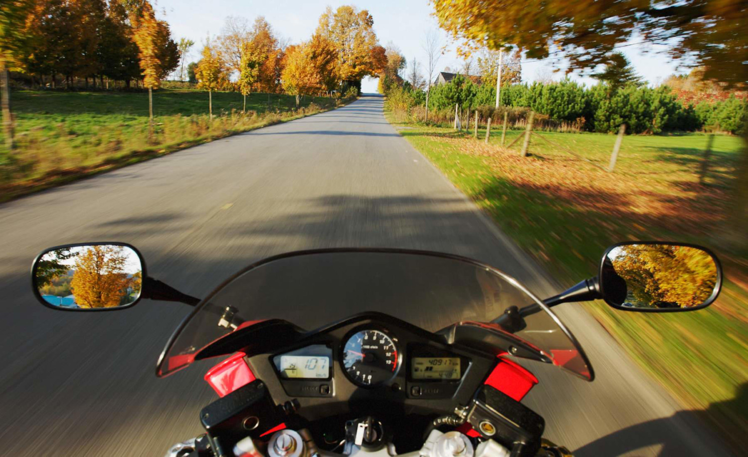 Atención, motoristas: ¿te pueden multar por llevar solo un retrovisor? Esto es lo que dice la DGT