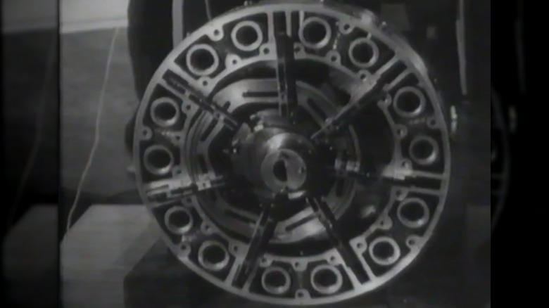 The weirdest engine you'll read about today is the Sarich Orbital