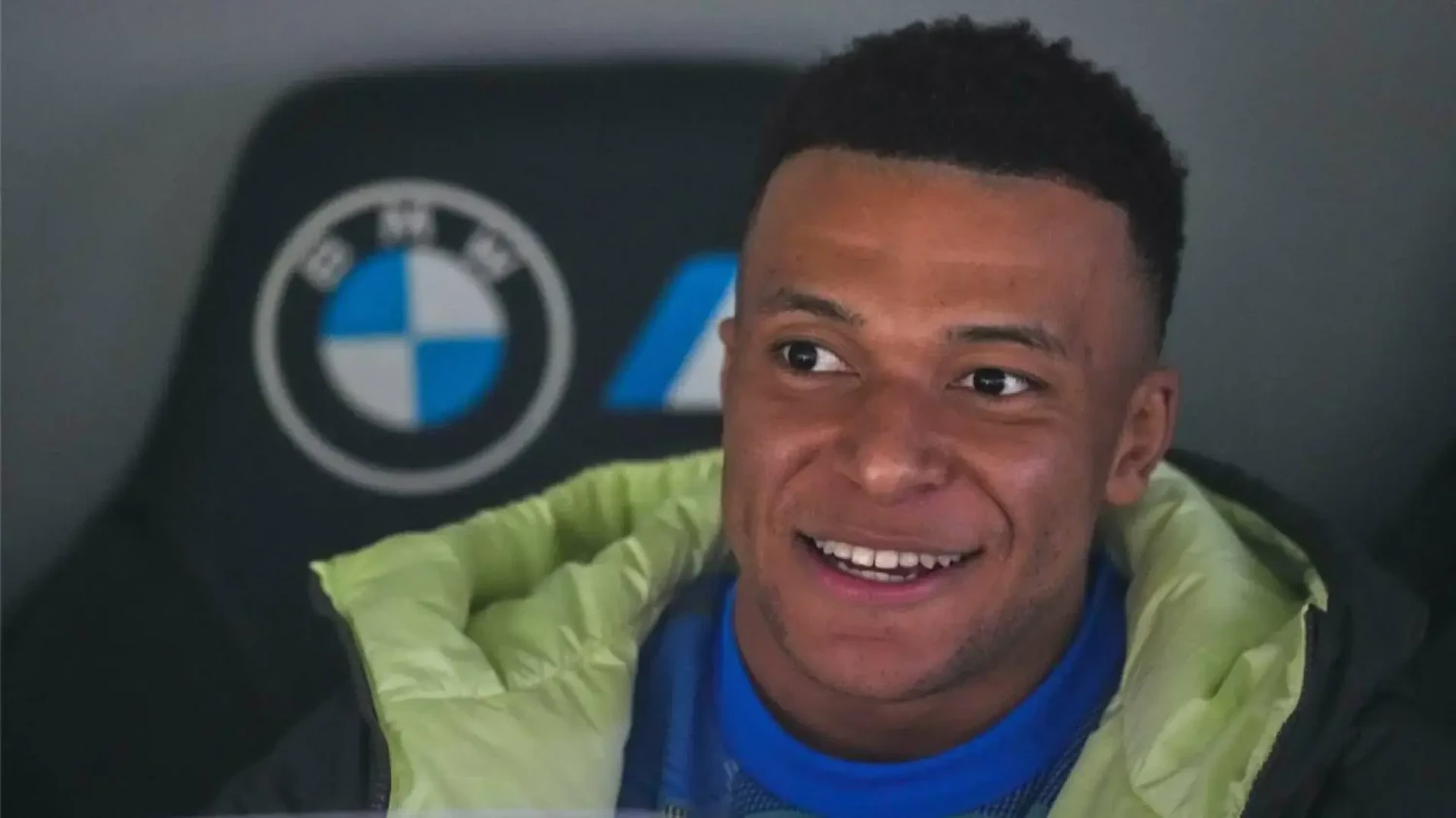 Desde un BMW i7 a un Ferrari 488 Pista: los coches que podrá conducir Mbappé cuando consiga sacarse el carnet de conducir