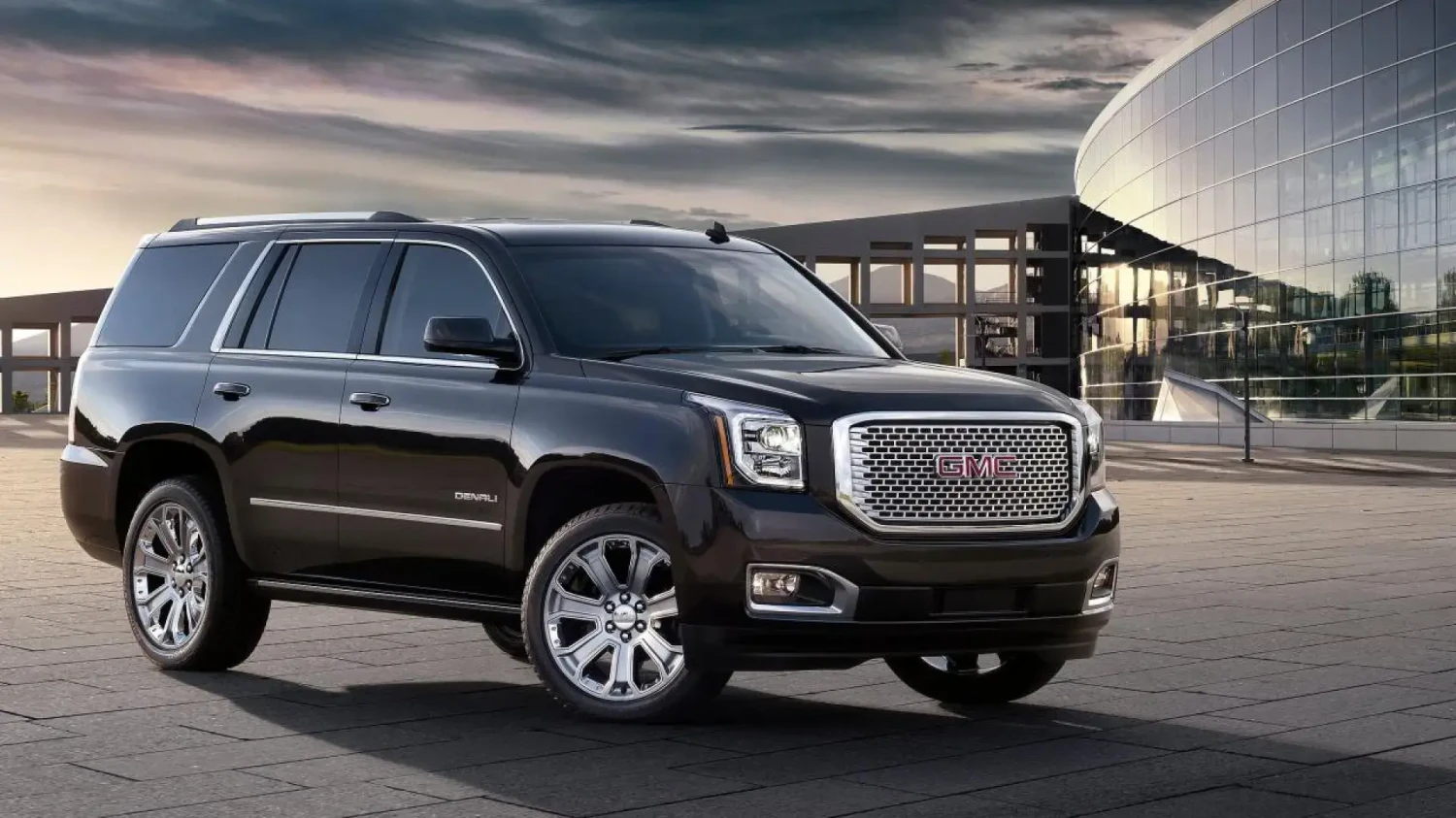 Los coches de Nemesio Oseguera, ‘El Mencho’, el narcotraficantes asesinado por el Ejército de México