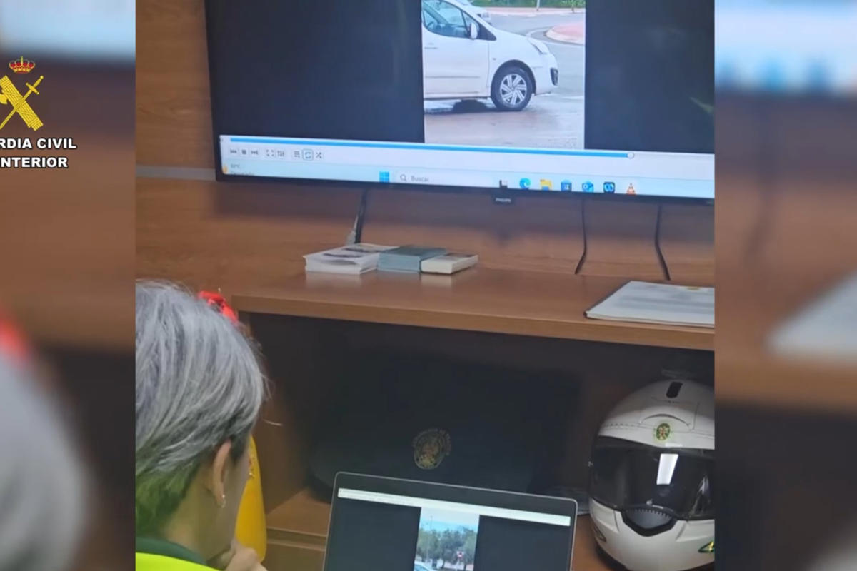 Un joven de 19 años hace este derrape eterno en su BMW en Murcia y lo sube a redes: el desenlace era inevitable