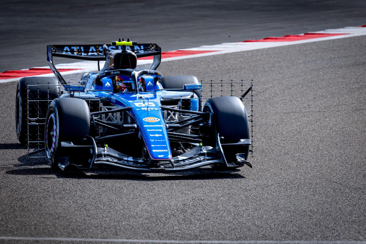 Carlos Sainz, piloto de Williams F1, no cree que Bahréin sea el circuito idóneo para la pretemporada