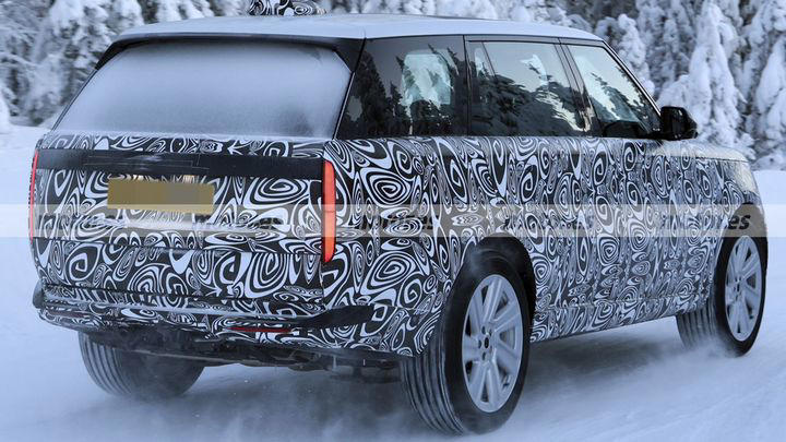 El Range Rover más lujoso se renueva, cambios de diseño, más tecnología y motores adaptados a la nueva era