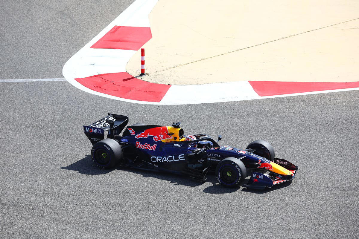 Max Verstappen, piloto de Red Bull, muestra cautela en Bahréin: “Todavía queda mucho por aprender”
