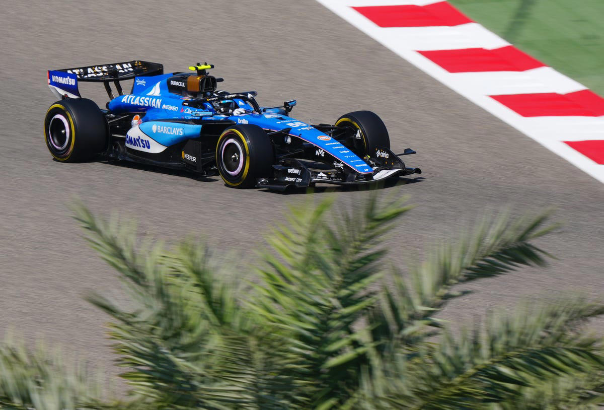 Carlos Sainz, piloto de Williams F1 coincide con Toto Wolff sobre el motor de Red Bull-Ford