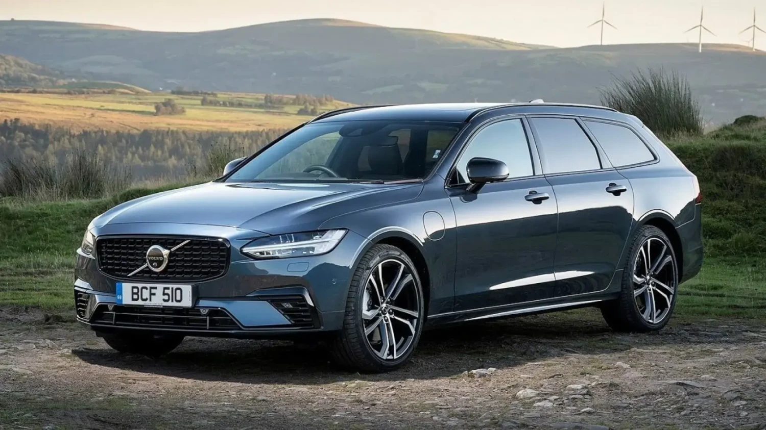 Si lo tuyo son los Volvo familiares, a lo mejor la nueva plataforma SPA3 trae un rayo de esperanza