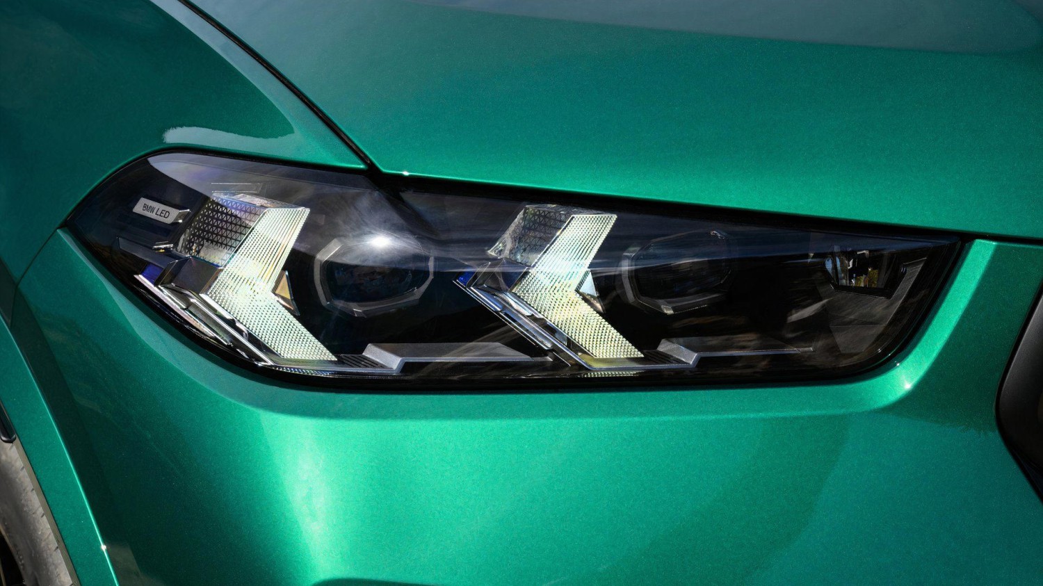 Best luxury SUVs of 2026 | Top luxury crossovers rated