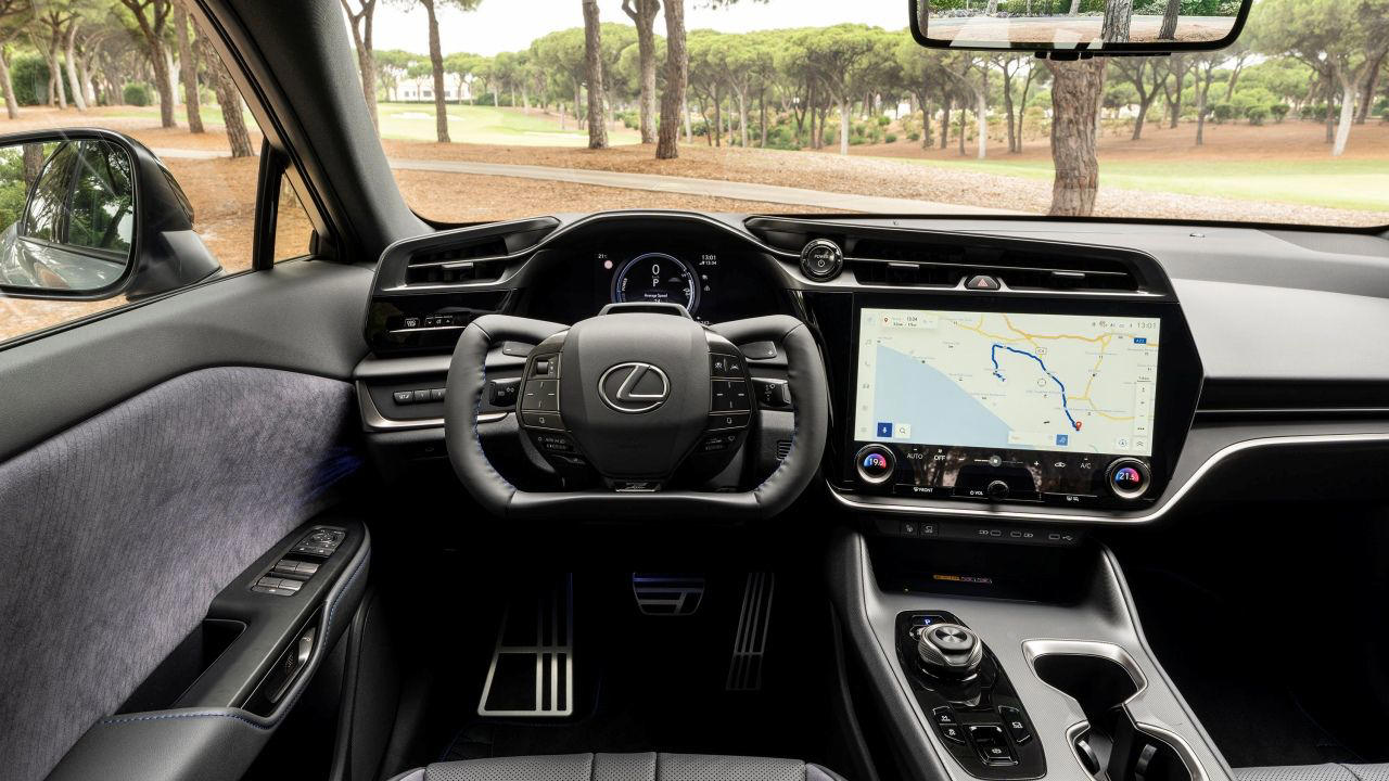 China prohibirá para 2027 otra moda que inició Tesla, su nueva normativa de seguridad la hará incompatible