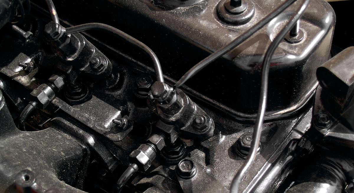 Qué son los tornillos de culata del coche y por qué pueden provocar una avería grave en el motor