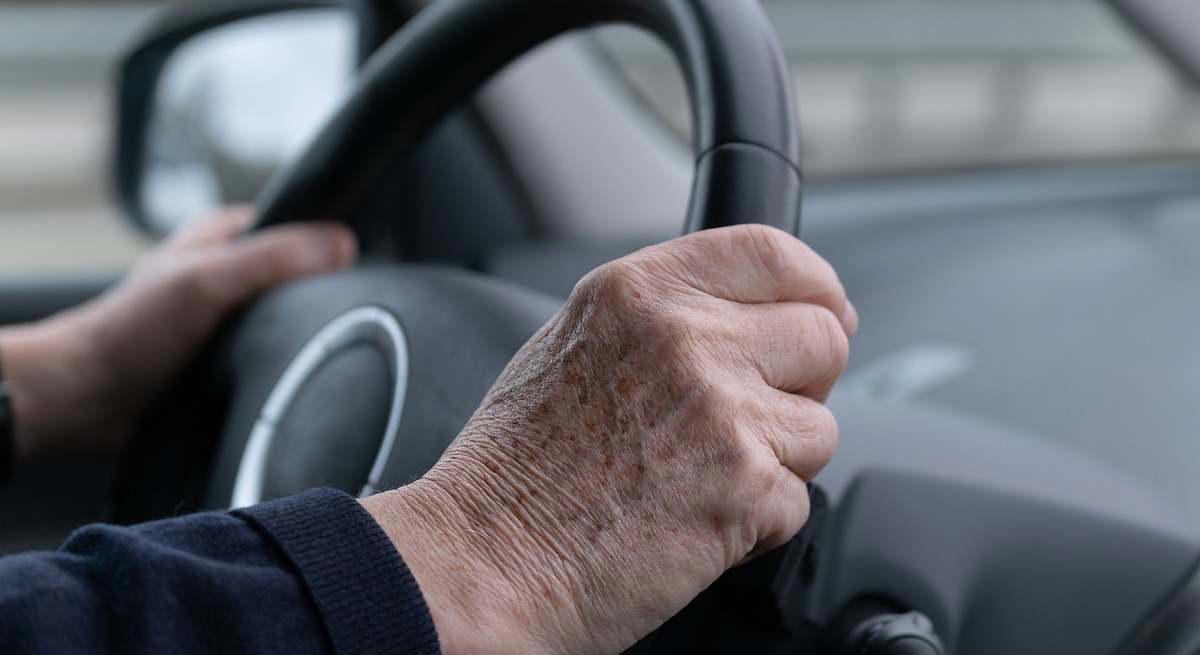 Una mujer de 83 años se enfrenta a una multa de 8.000 euros después de circular por una autopista en sentido contrario