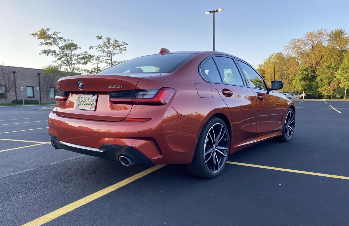 BMW faces class action lawsuit over faulty oil filter housings