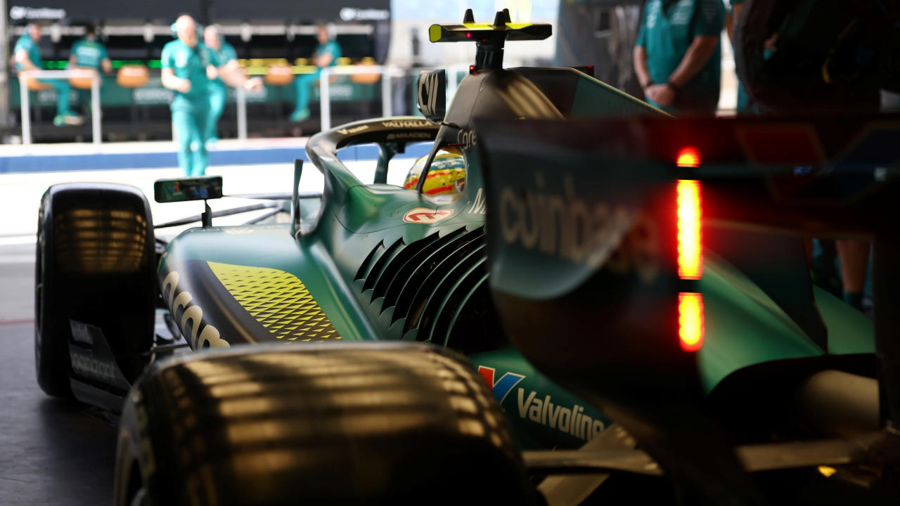 Alonso advierte que la inconsistencia del AMR26 frena a Aston Martin: "Cuando no se rueda limpio, no se avanza"