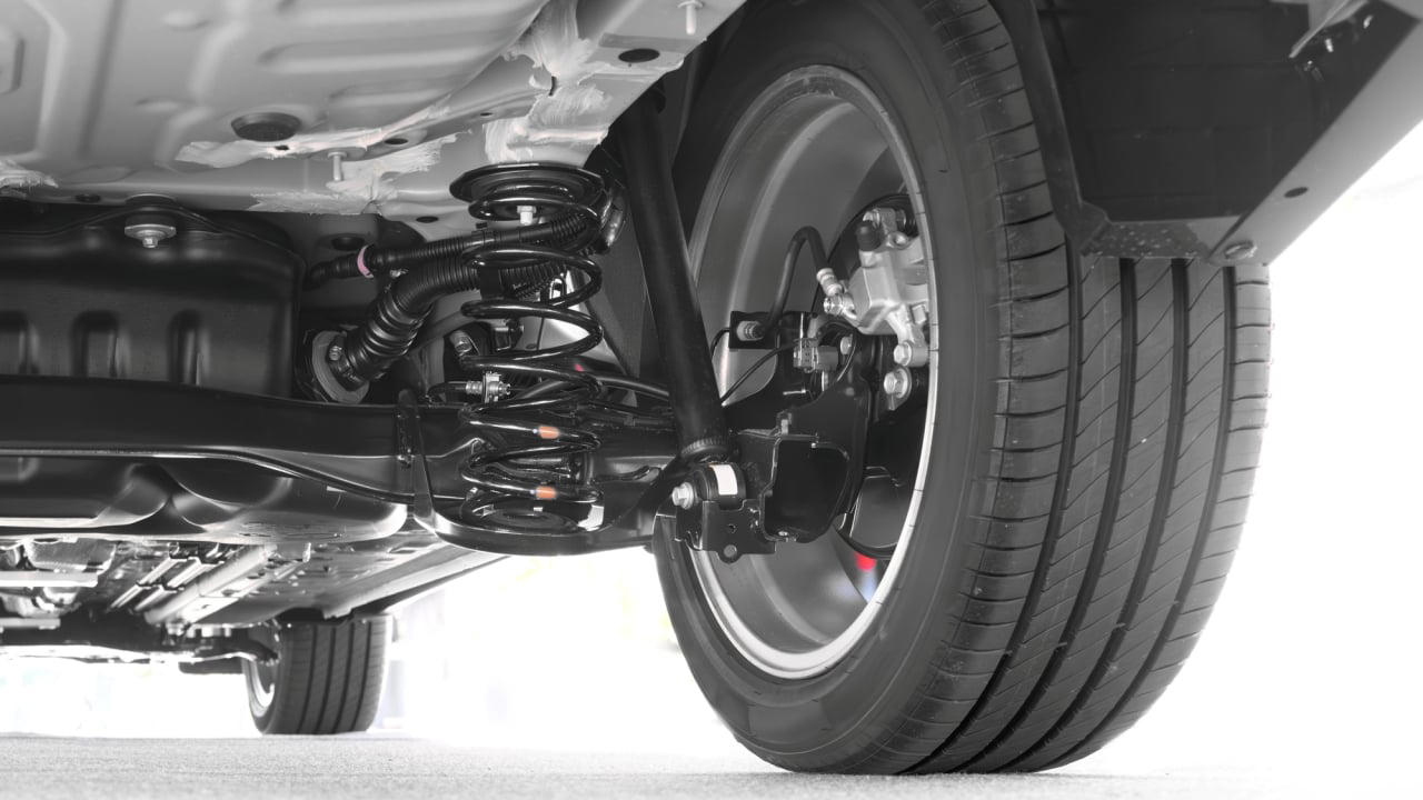 Cuándo cambiar los amortiguadores y cómo detectar que ya no pueden esperar más