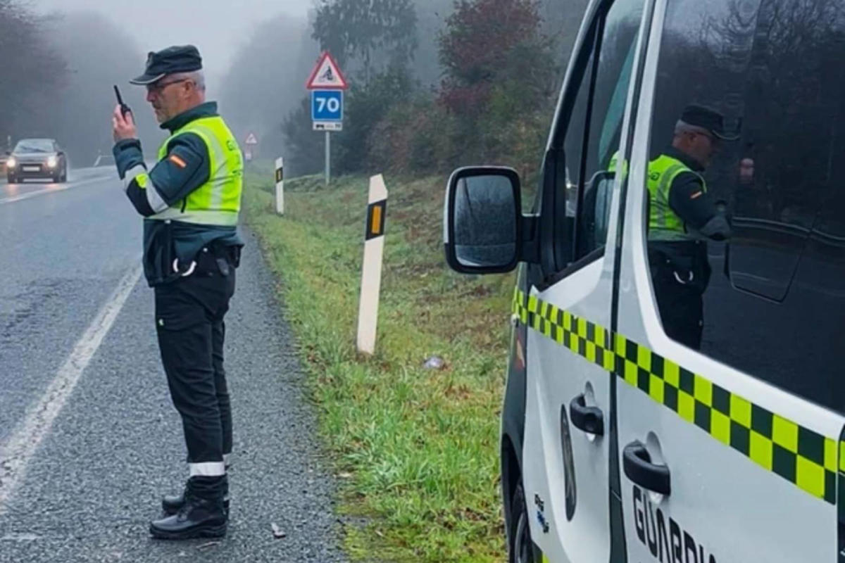 ¿Tienes pensado viajar en coche en Semana Santa? No hagas esto si ves un radar o un agente, te puede costar bastante caro