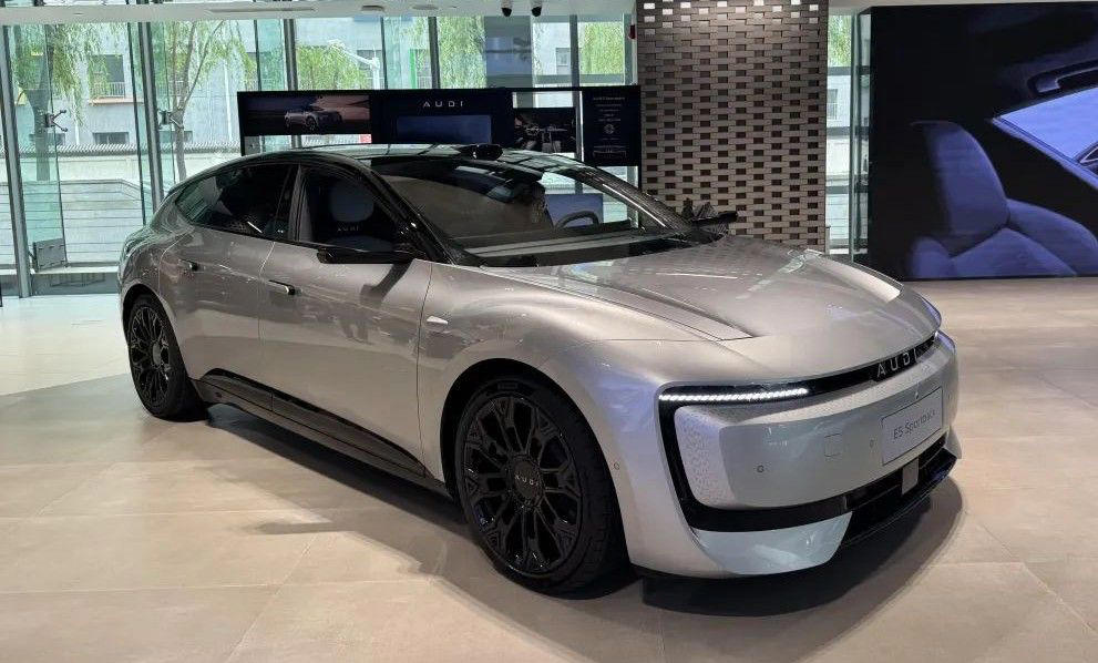 Audi se la pega en China con la estrategia de esconder el logo en sus coches eléctricos