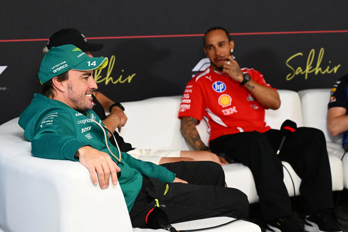 El jefazo de la F1, sobre el futuro de Fernando Alonso en Aston Martin y de Lewis Hamilton: "No se retirarán"