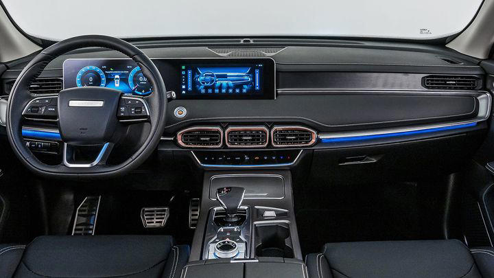 Más potente, con etiqueta ECO y deportivo, el nuevo rival del EBRO S800 ya tiene precios en España