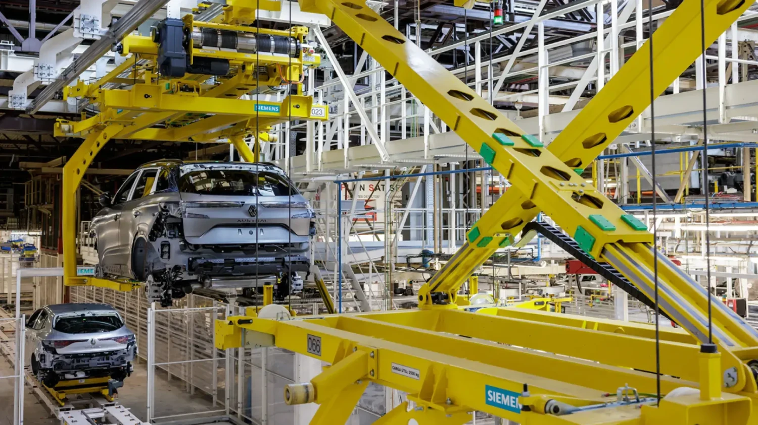 Renault, Excelentes noticias para España. Renault podría fabricar parte de sus coches eléctricos aquí
