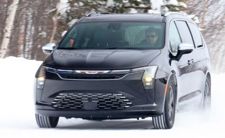 Chrysler shows signs of life: Facelifted Pacifica breaks cover