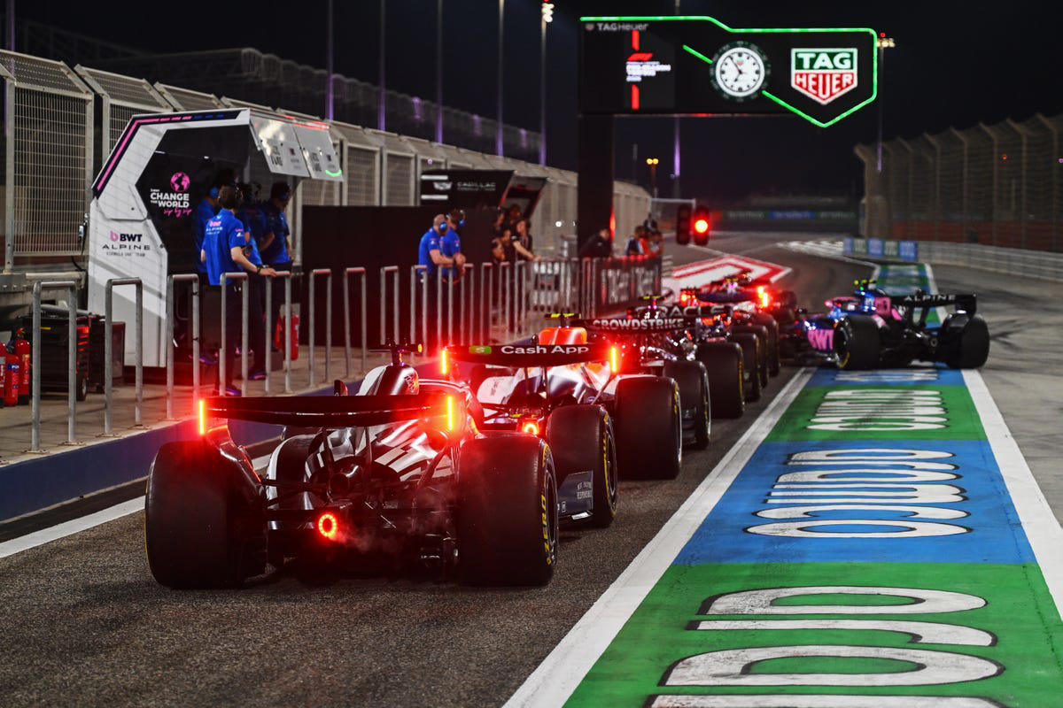 Un expiloto de F1 señala el punto débil de Sergio Pérez en Cadillac: "Bottas está mejor preparado"