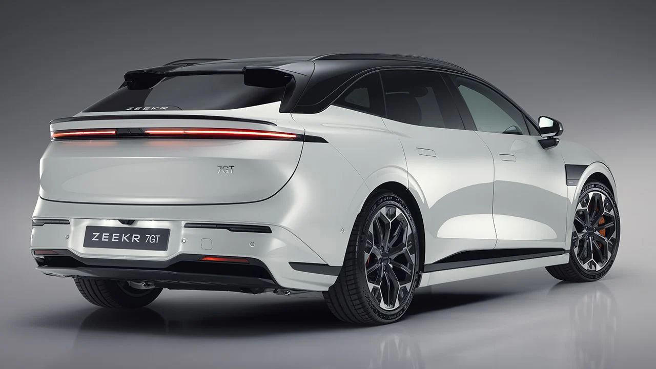 Llega a España el eléctrico que se carga en 13 minutos, estos son los precios del Zeekr 7GT