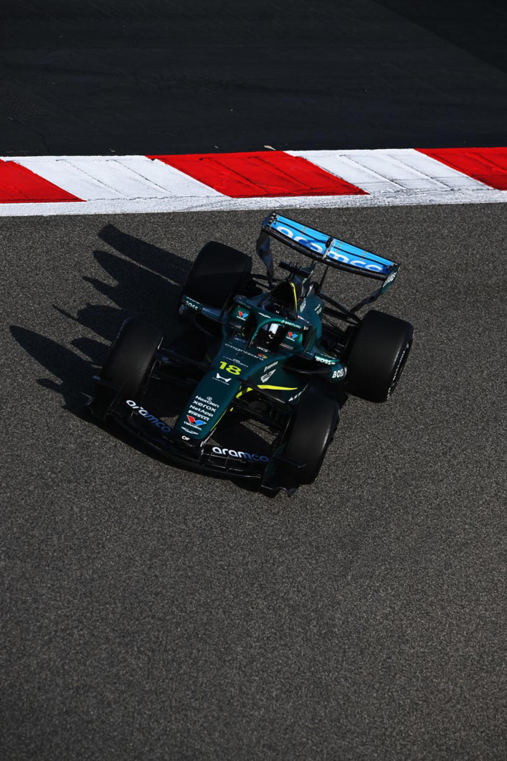 Aston Martin, Lance Stroll, piloto de Aston Martin F1, sentencia al AMR26: "Es una silla eléctrica"
