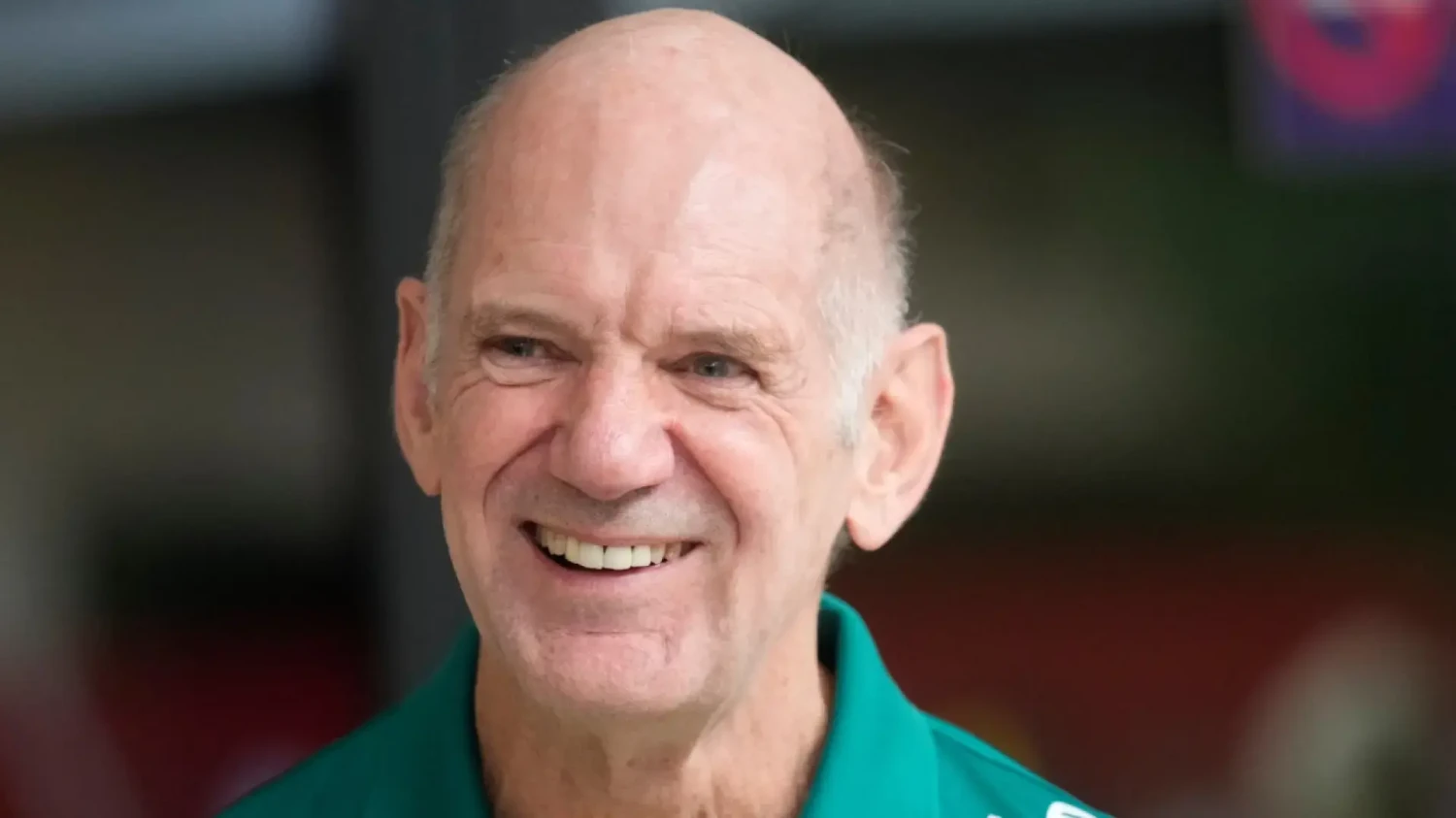 Confirmado por Adrian Newey, el Aston Martin de Fernando Alonso solo puede dar 25 vueltas seguidas