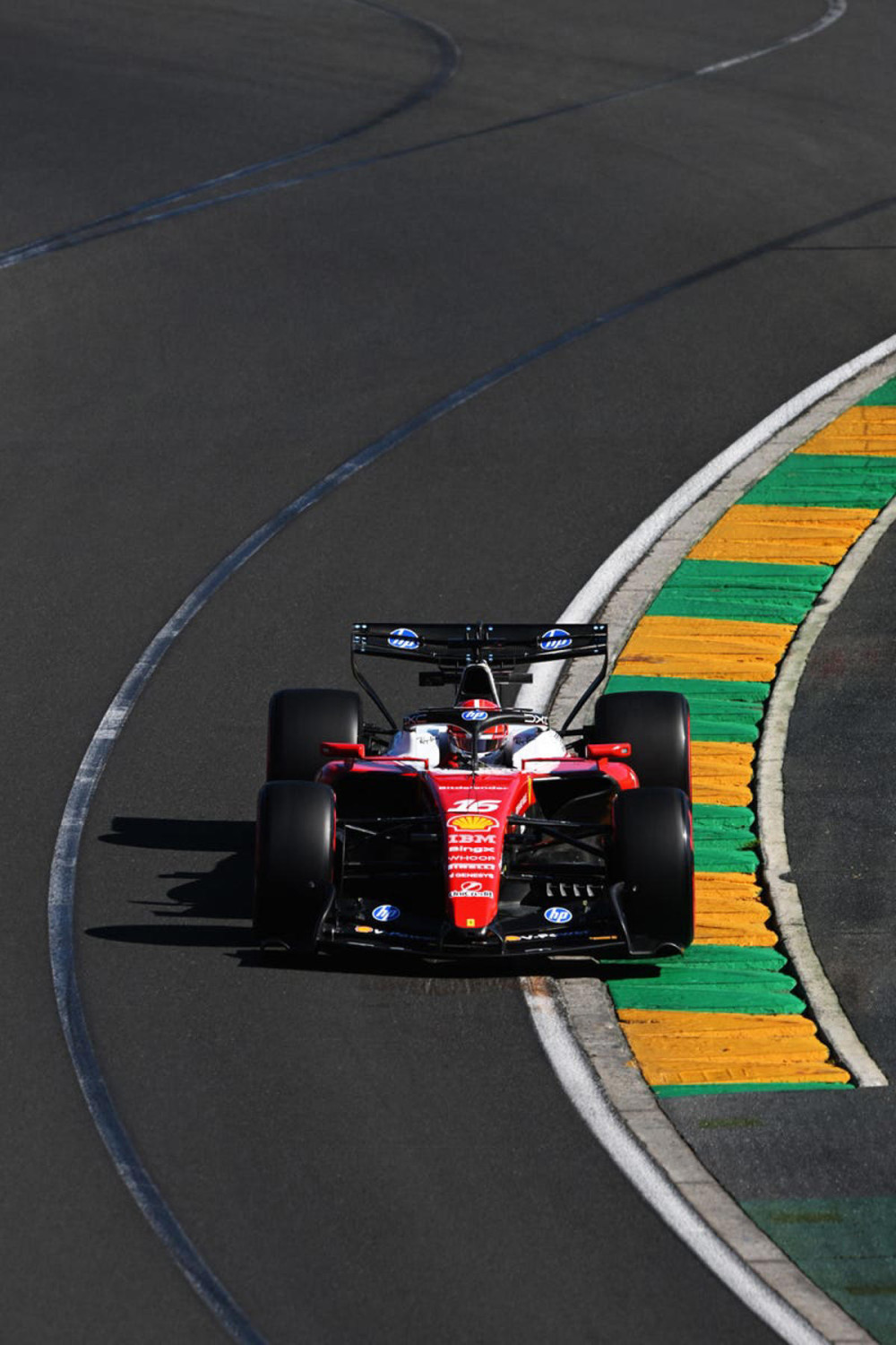 Ferrari, Mercedes, Charles Leclerc, piloto de Ferrari F1, sorprendido por el ritmo de Mercedes en el GP de Australia